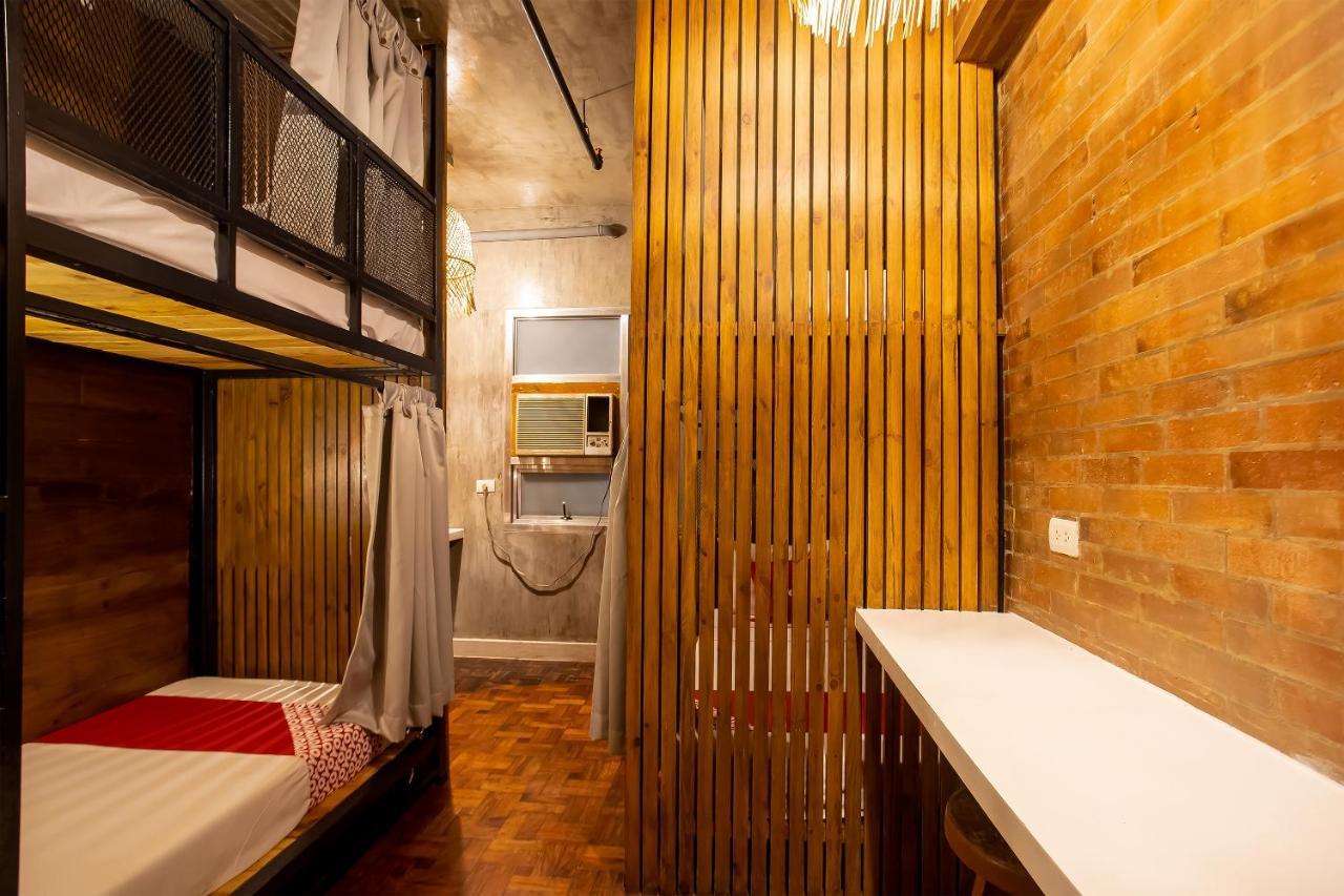 Oyo 821 Connector Hostel San Pedro Makati Eksteriør billede