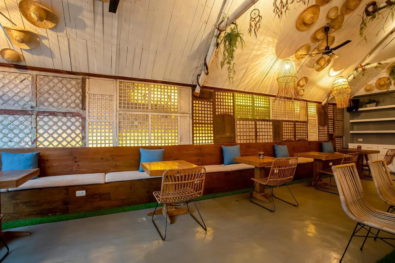 Oyo 821 Connector Hostel San Pedro Makati Eksteriør billede