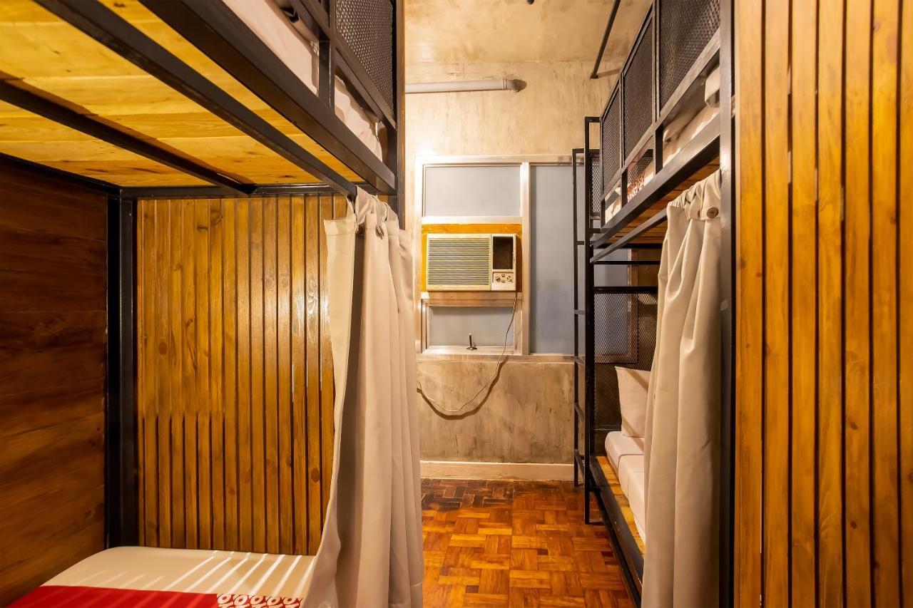 Oyo 821 Connector Hostel San Pedro Makati Eksteriør billede