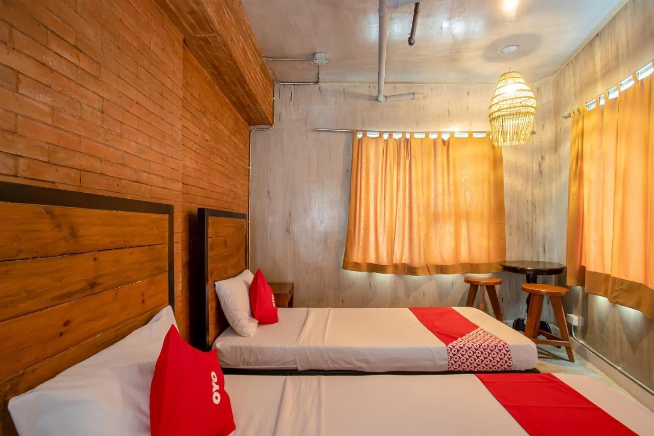 Oyo 821 Connector Hostel San Pedro Makati Eksteriør billede